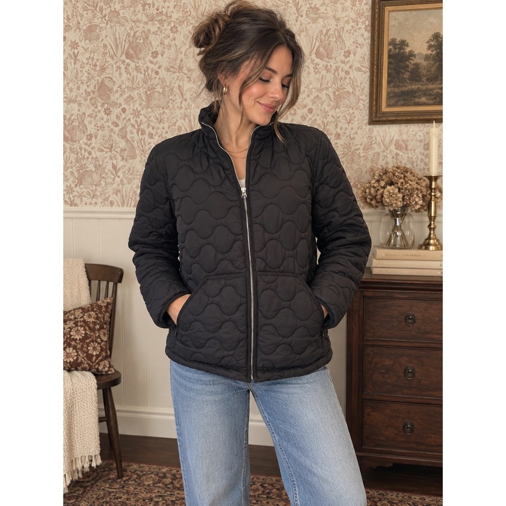 Vintage GAP 2004 Black Quilted Jacket – Size Large